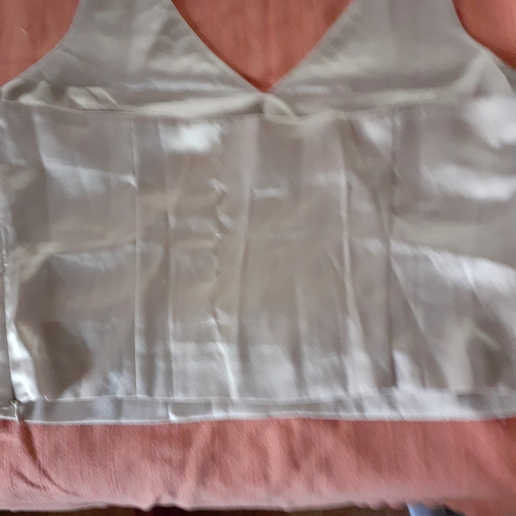 Top - Picture 5 of 6